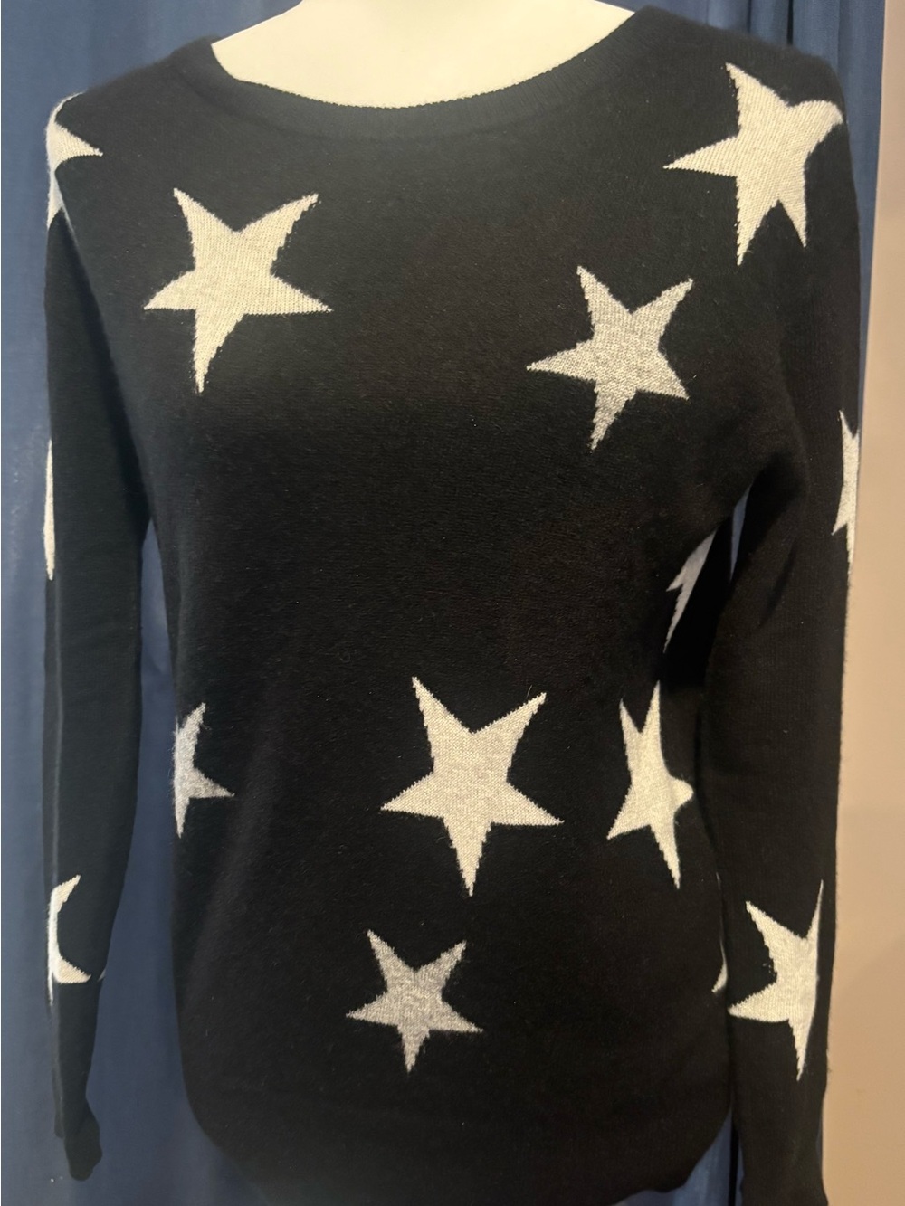 PLY Cashmere Black Crewneck Sweater with White Stars